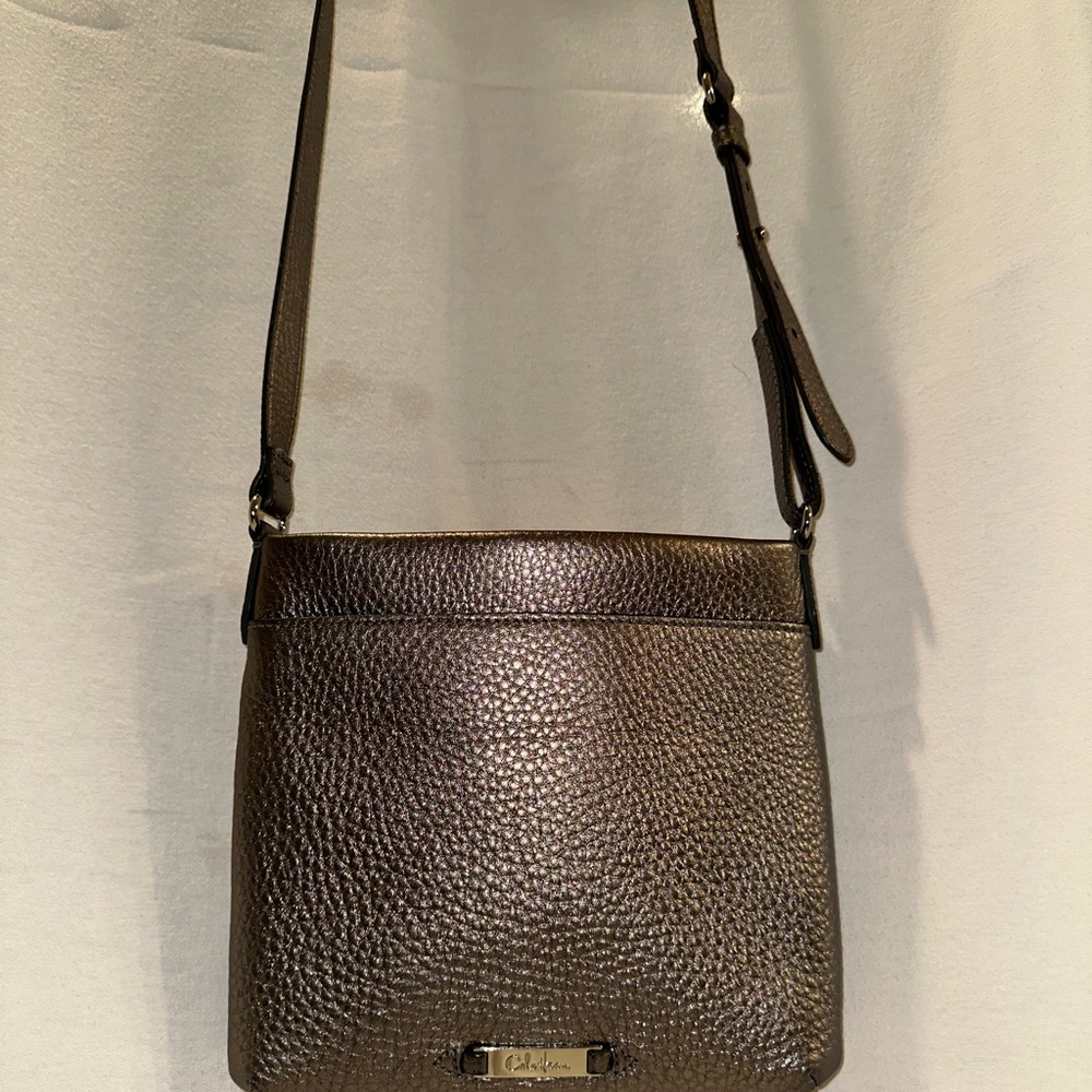 COLE HAAN WOMENS SHOULDER BAG SILVER PEBBLED LEATHER- like newcondition
